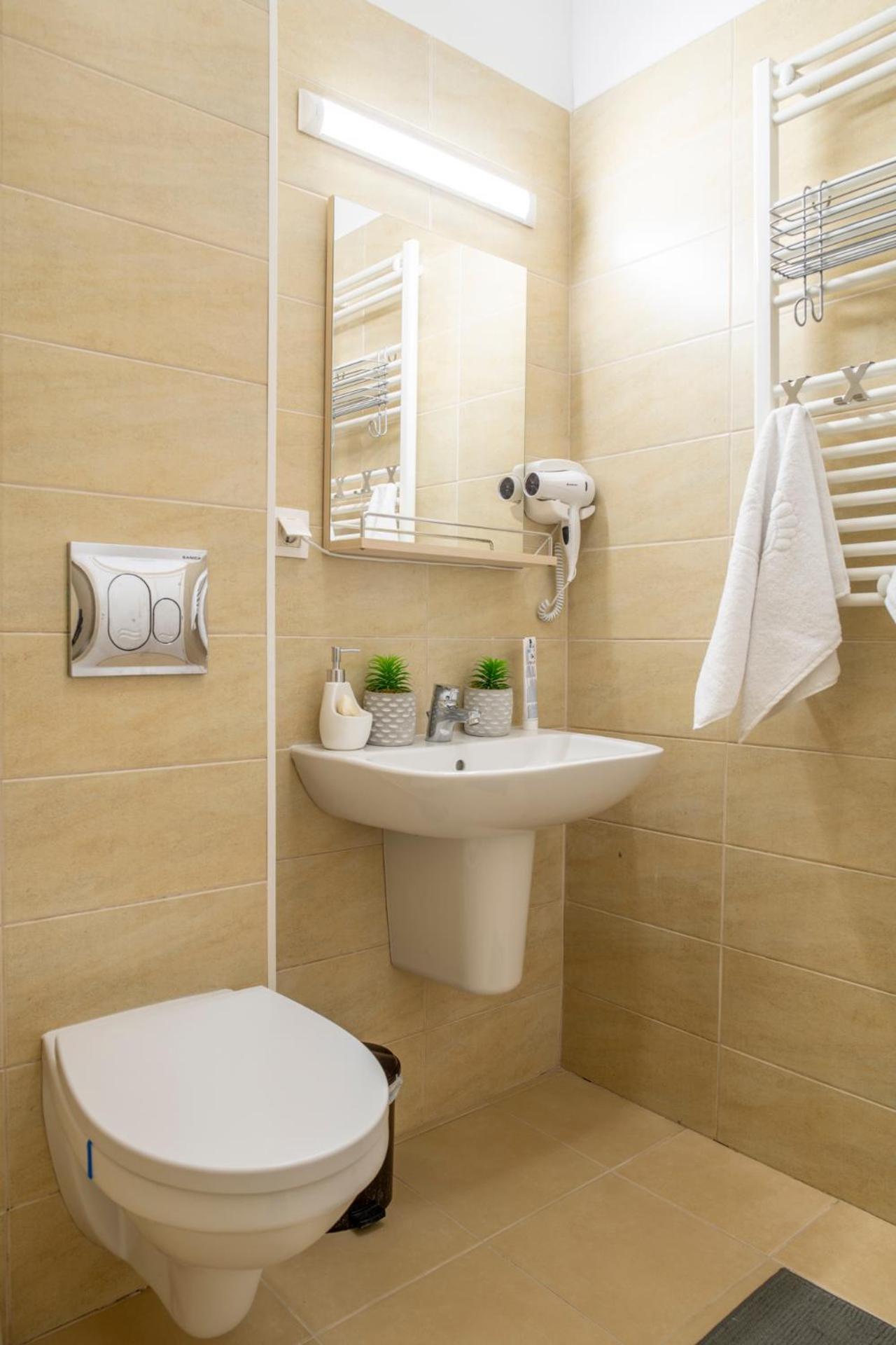 Gvitown Central Apartment บูคาเรสต์ ภายนอก รูปภาพ